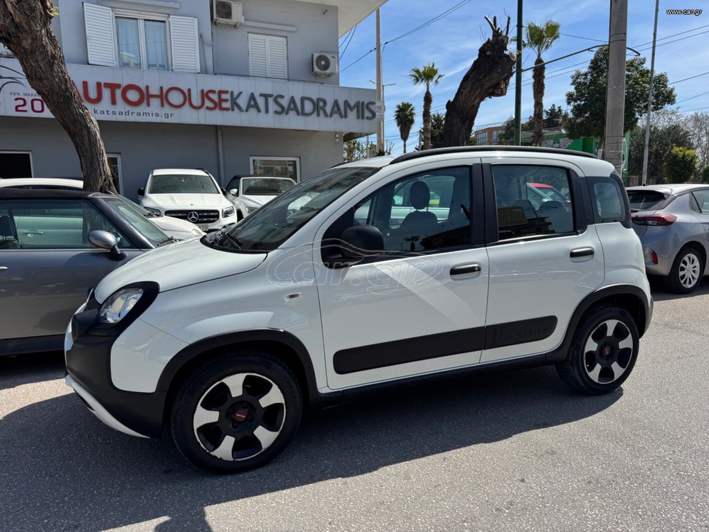 Fiat Panda CITY CROSS HYBRID