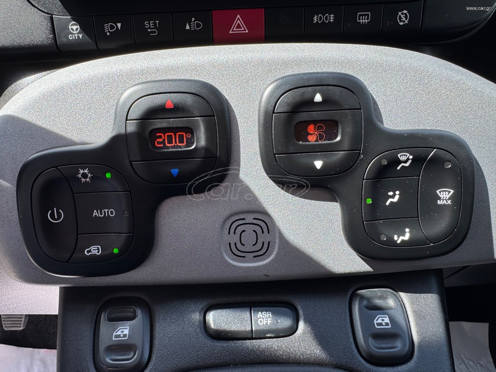 Fiat Panda CITY CROSS HYBRID