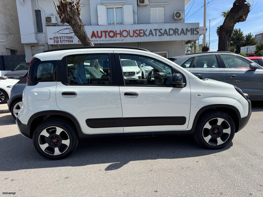 Fiat Panda CITY CROSS HYBRID