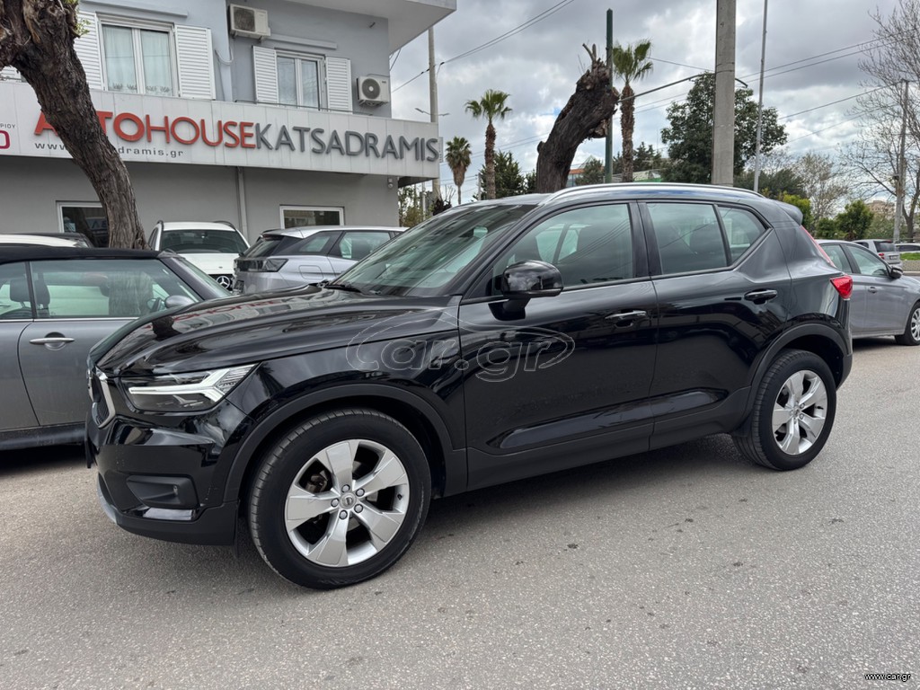 Volvo XC40 ΜΟΜΕΝΤUM PRO