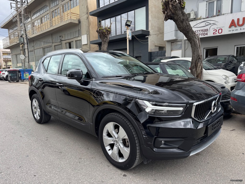 Volvo XC40 ΜΟΜΕΝΤUM PRO