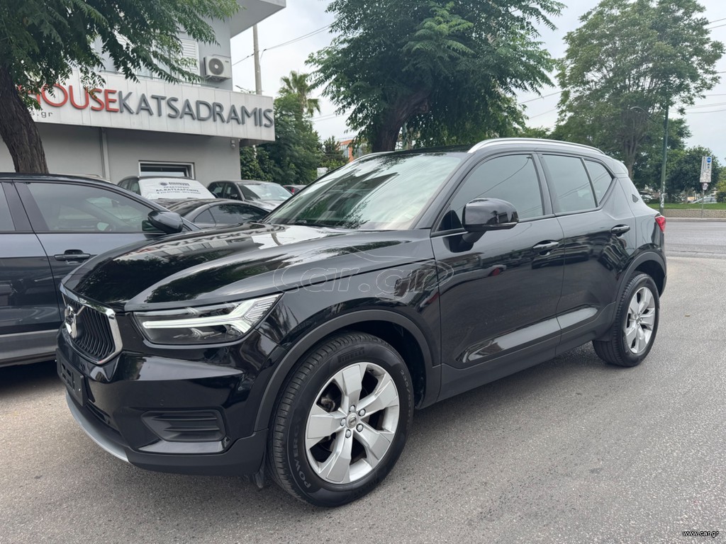 Volvo XC40 ΜΟΜΕΝΤUM T3