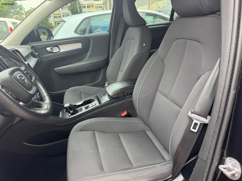 Volvo XC40 ΜΟΜΕΝΤUM T3