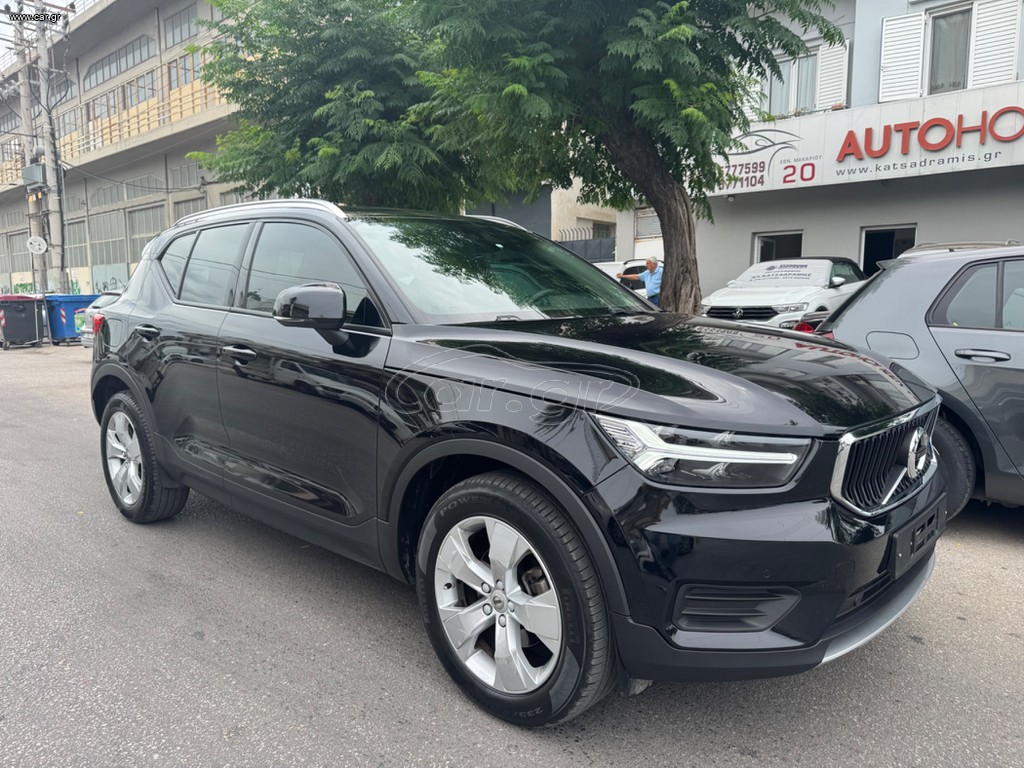 Volvo XC40 ΜΟΜΕΝΤUM T3