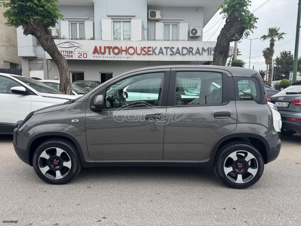 Fiat Panda CITY CROSS 1.0 HYBRID