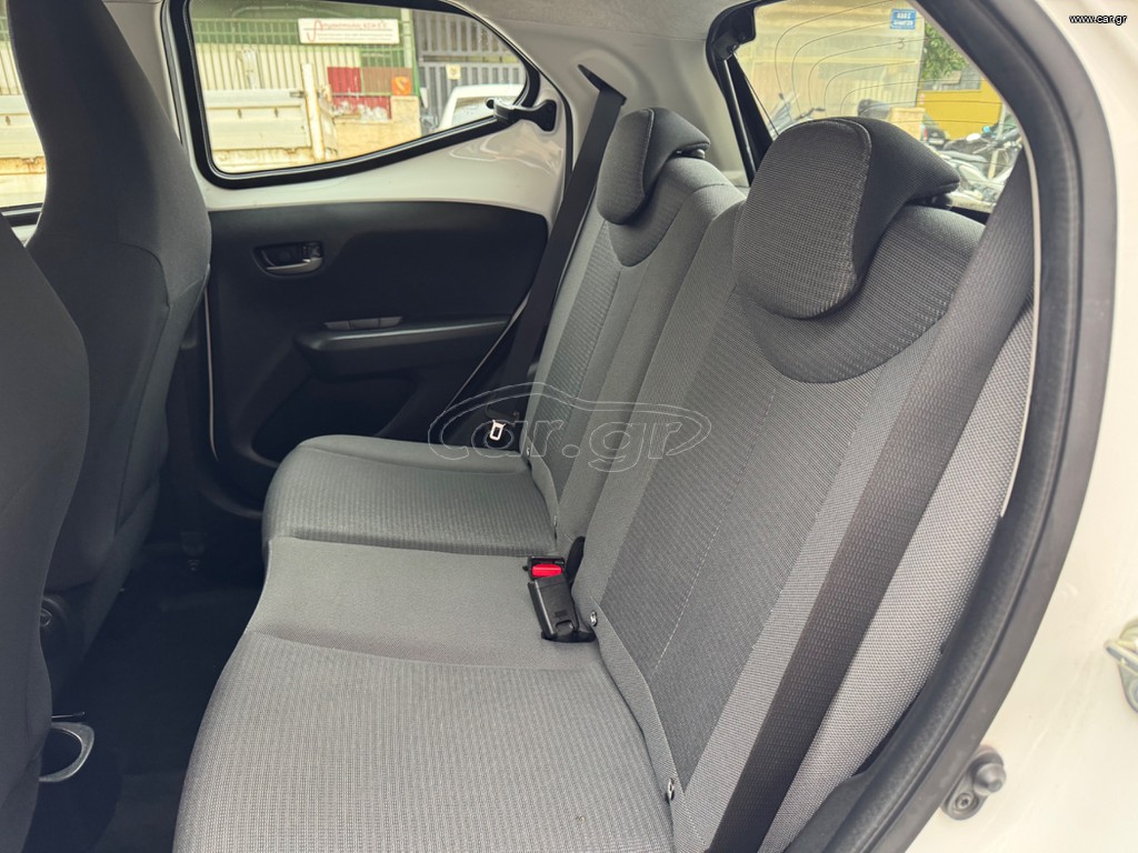 Toyota Aygo X-PLAY SPORT MMT