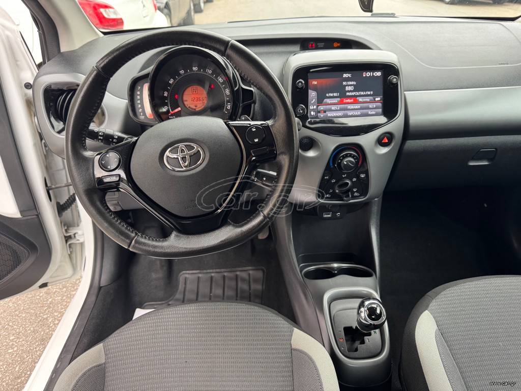 Toyota Aygo X-PLAY SPORT MMT